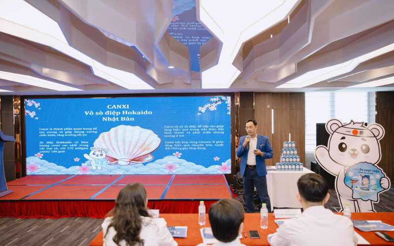 Sản phẩm Hone Plus bổ sung canxi từ sò điệp Nhật Bản và các dưỡng chất hỗ trợ tăng chiều cao